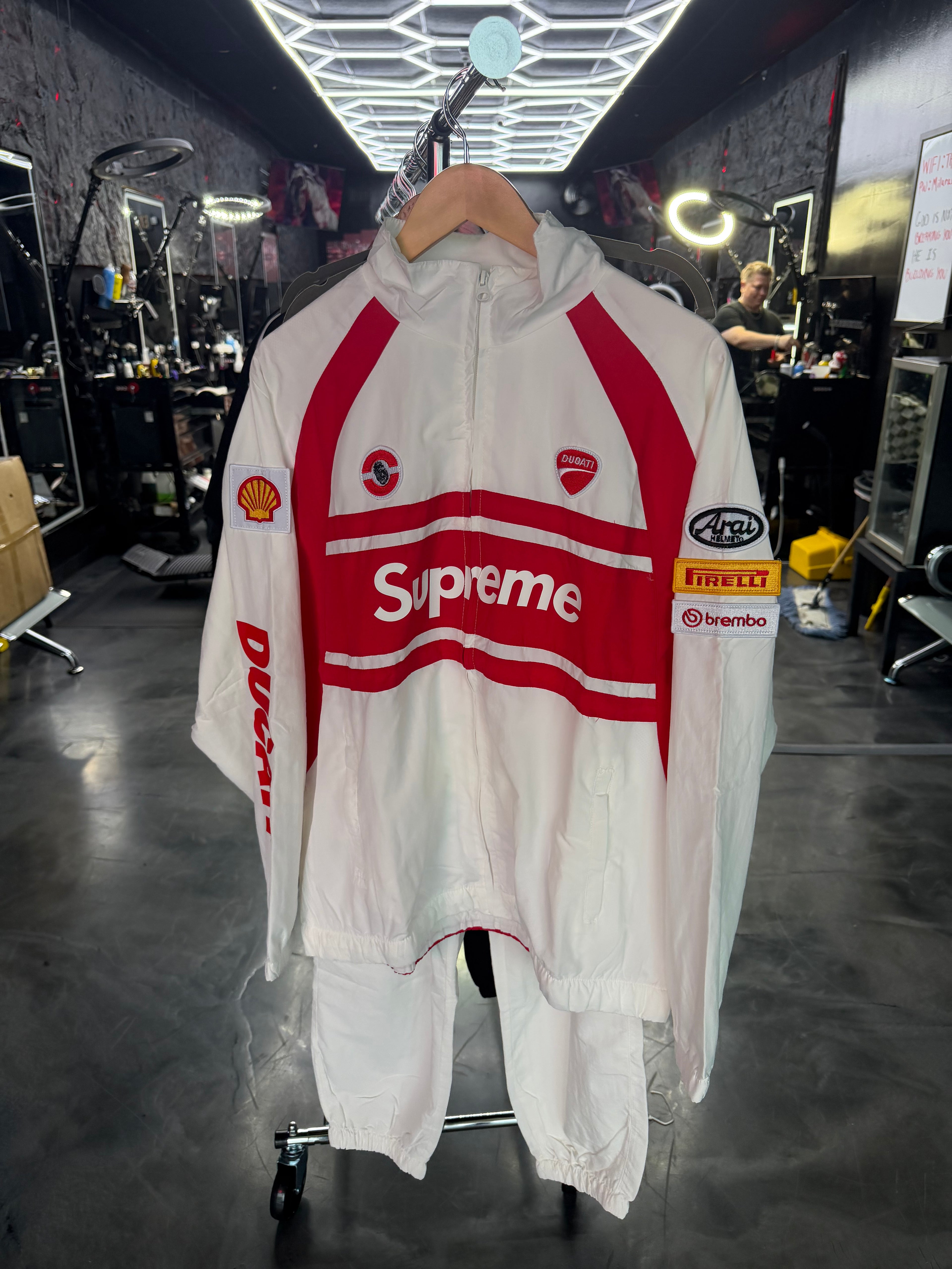 White Ducati Supreme Set